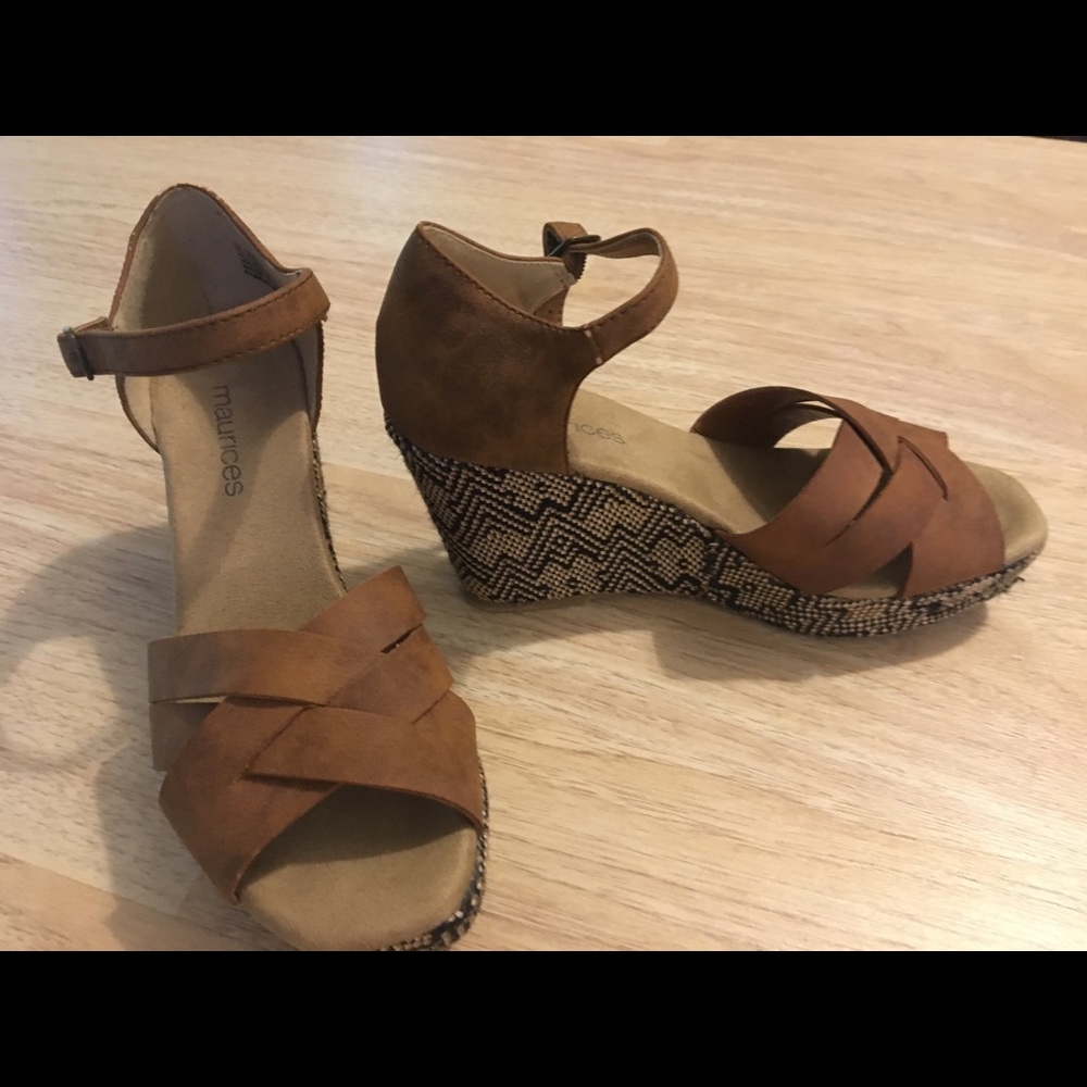 Aztec print Wedges